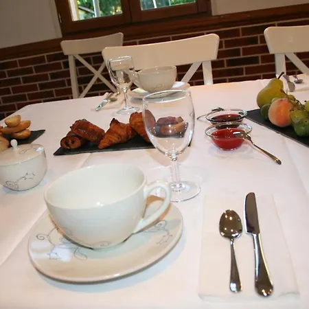 Chambres D'hotes Le Val Sarah