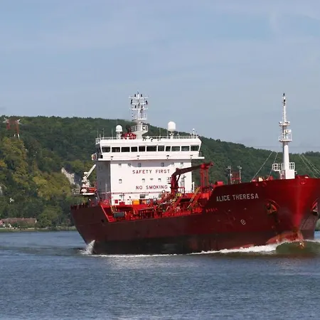 Chambres D'hotes Le Val Sarah 住宿加早餐酒店 Bardouville